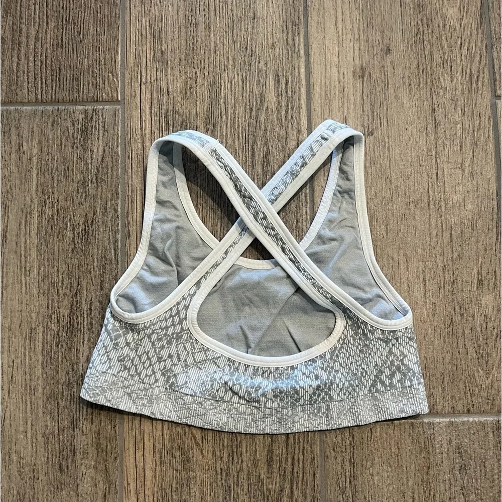 TLA snake skin sports bra - Picture 2 of 4